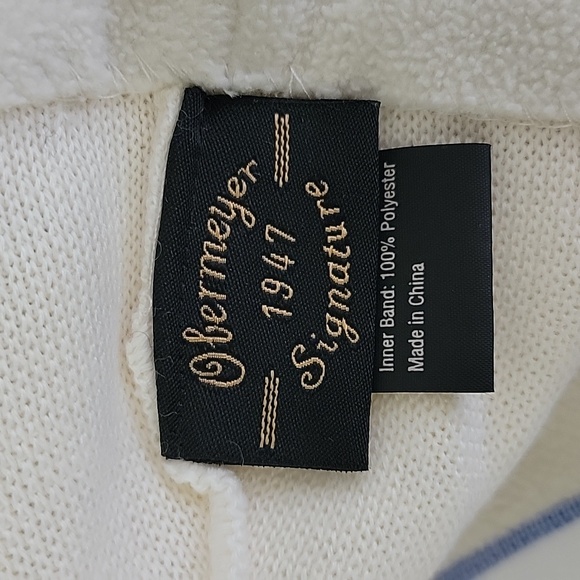 NWT Obermeyer Wool Blend Flurry Knit Snowflakes Ski Cap Hat  Bin8 - Picture 3 of 4